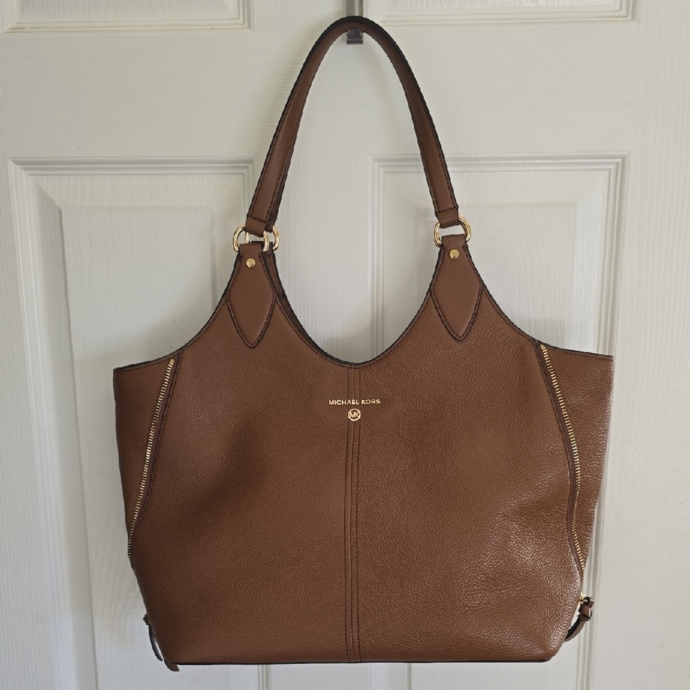 Michael Kors Brown Pebble Leather Large Shoulder Bag/Tote "Beth" NWT